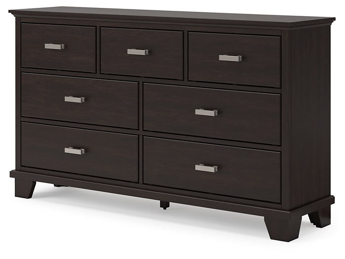 Covetown King Panel Bed with Dresser