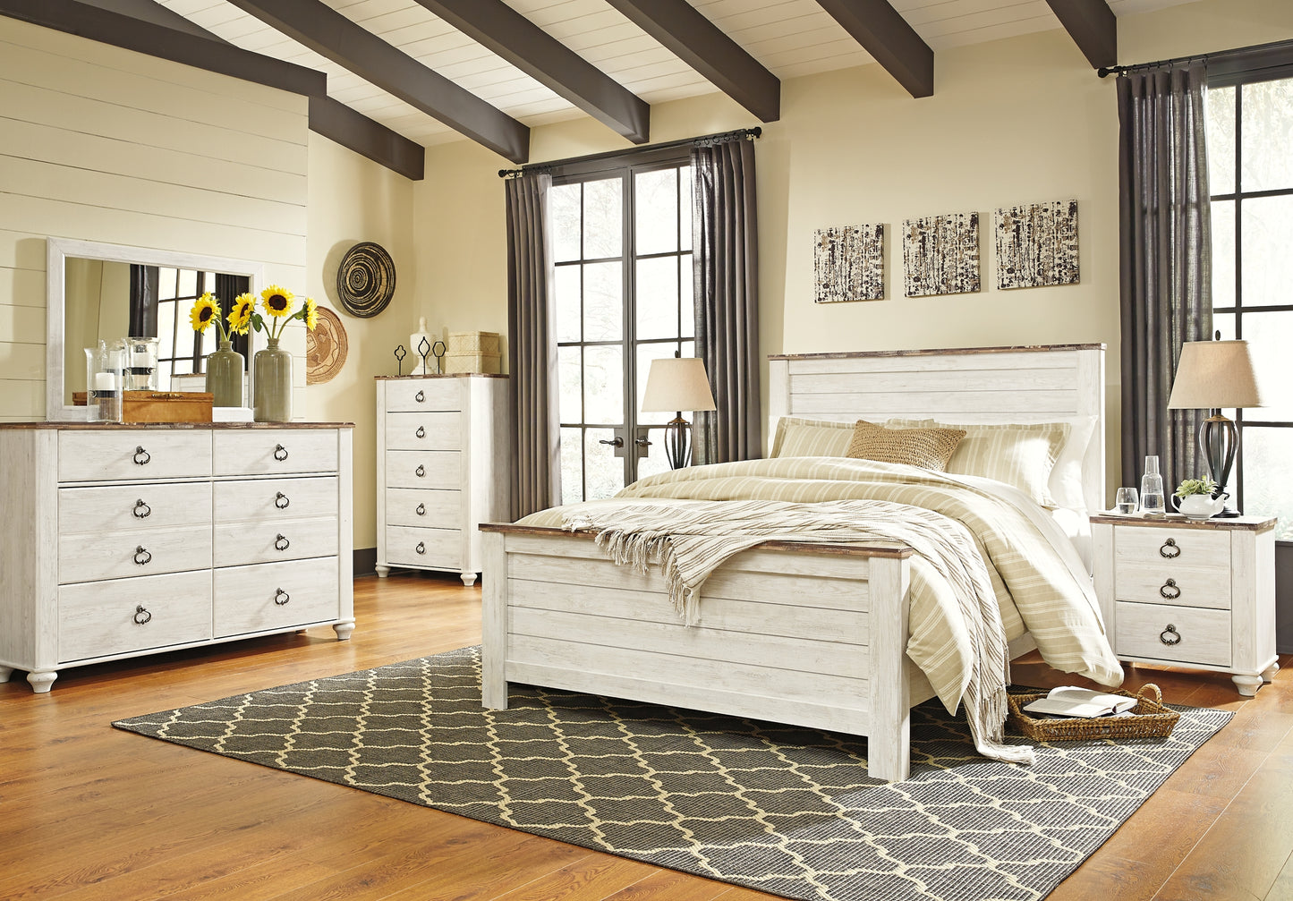 Willowton Queen Panel Bed with Dresser and Nightstand