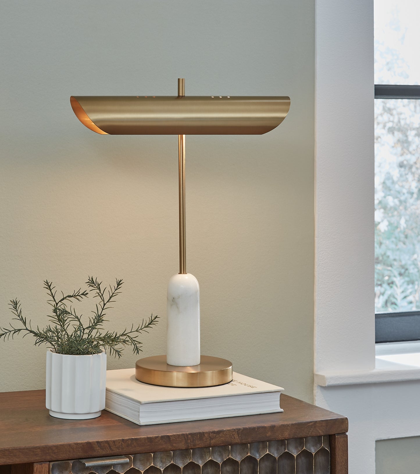 Ashley Express - Rowleigh Marble Desk Lamp (1/CN)