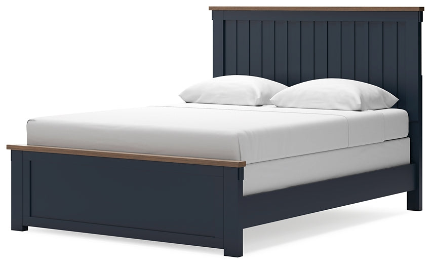 Landocken Queen Panel Bed