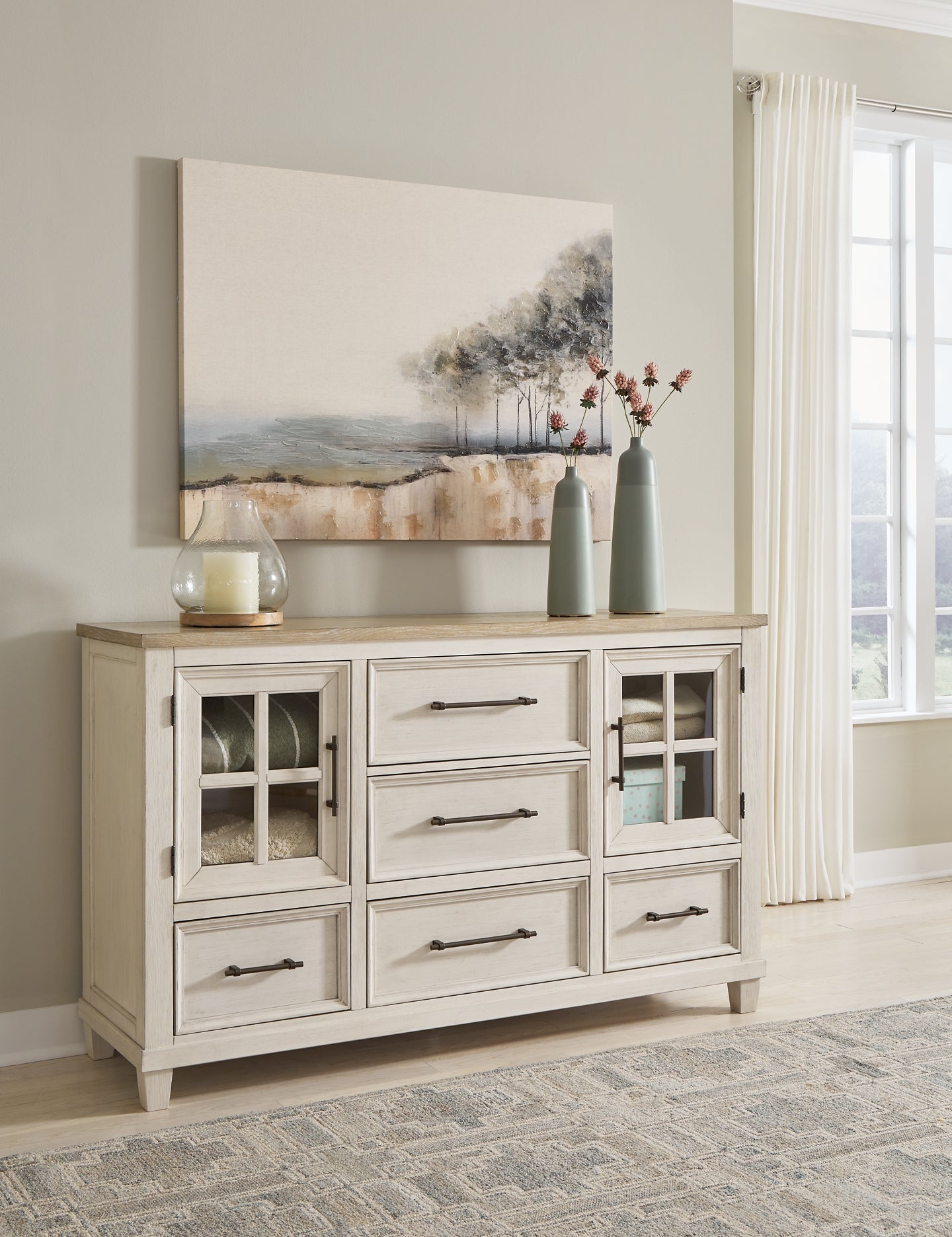 Shaybrock King Panel Bed with Dresser and 2 Nightstands