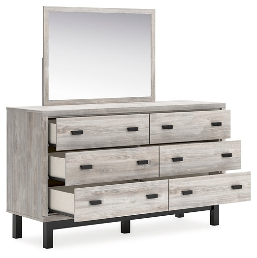 Vessalli Queen Panel Bed with Mirrored Dresser and 2 Nightstands