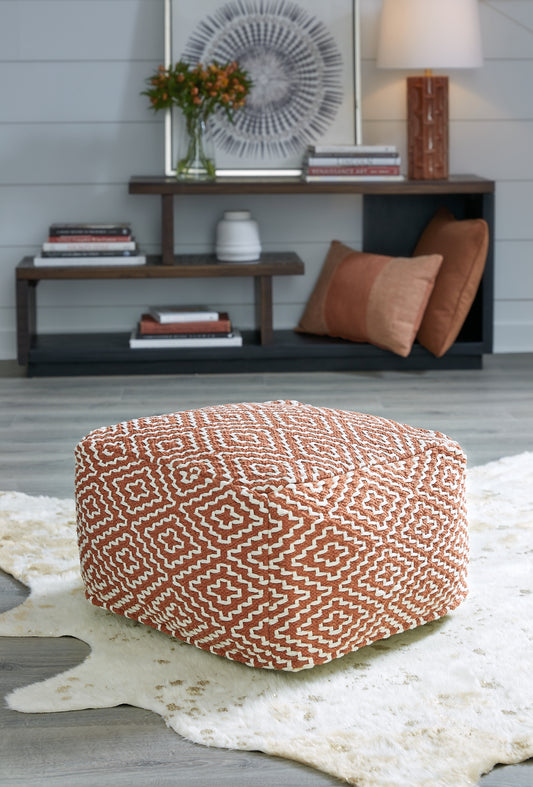 SHOEPOUF BIANCA Pouf By OFFICE ZERO69